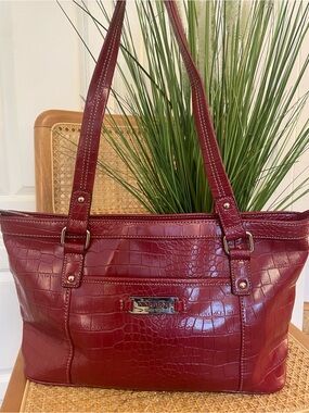 Nine West Faux Crocodile Embossed Burgundy Red Shoulder Bag Purse
